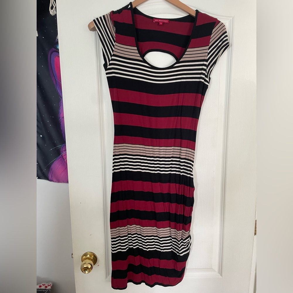 Chic Striped Backless Dress in Black and Red